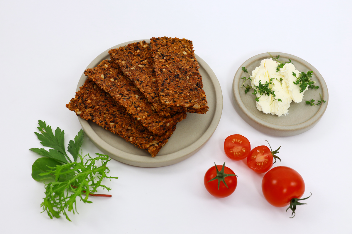 Tomaten-Sesam-Knäcke